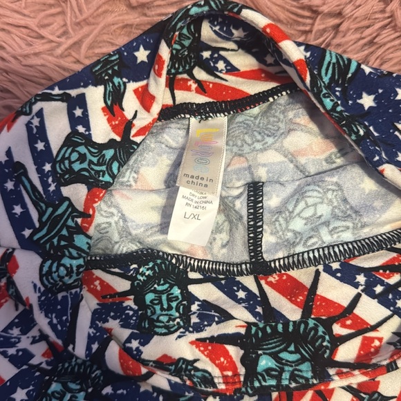 Kids l/xl patriotic leggings - Picture 2 of 3